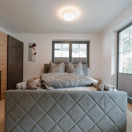 Haus Schennach Apartment